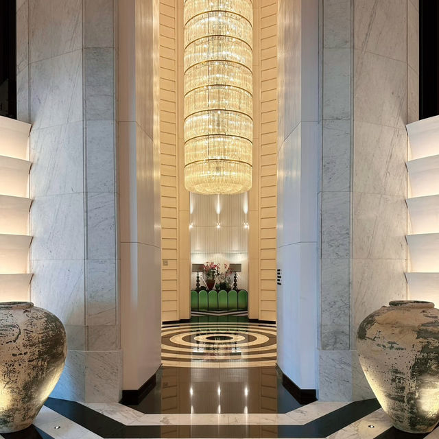 Timeless Luxury: My Memorable Stay at Mandarin Oriental, Singapore