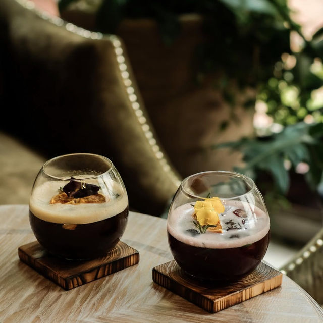 Bibli Library Cafe