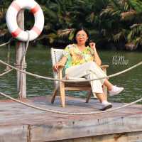 The Dishes Riverside พระสมุทรเจดีย์