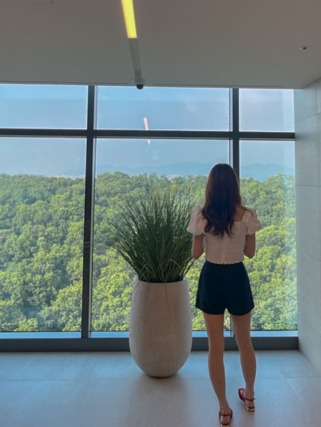 호캉스를 더 완벽하게 만들어주는 라운지🍷