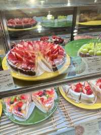 Seasonal fruit tarts at Quil Fait Bon Omotesando🍓