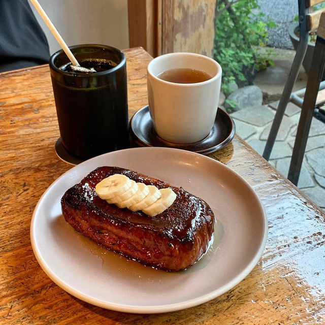 Weekend Brunch at Tas Yard 🍽️