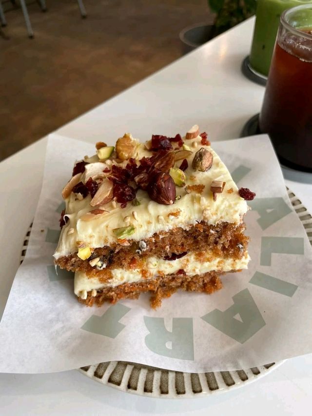 Laliart coffee อารีย์ 10