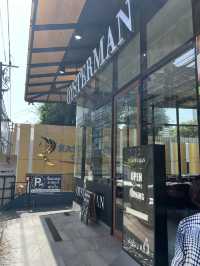 Oysterman ร้านอาหารสไตล์เมดิเตอร์เรเนี่ยน 