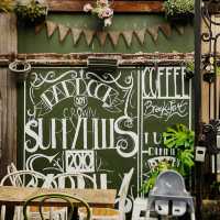 Rustic Elegance at Paddock Cafe