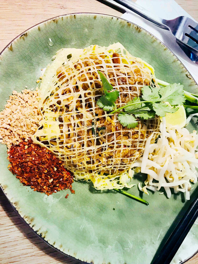 A Thai Feast & A Literary Escape at Tamarind Square 🍜📚