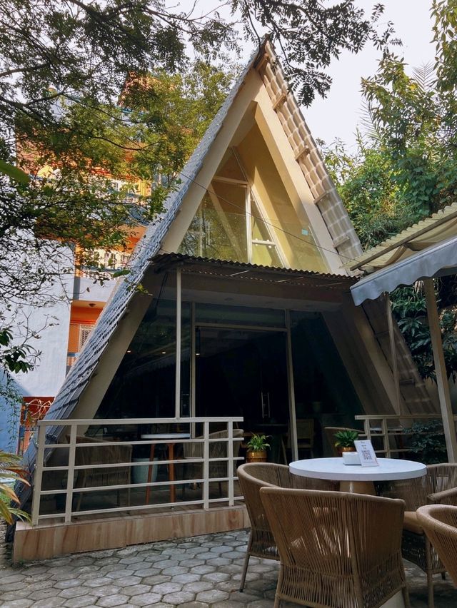 Peaceful Cafe