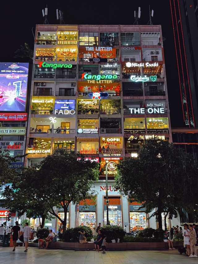 The Café Apartments แหล่งคาเฟ่สุดฮิปในโฮจิมินห์