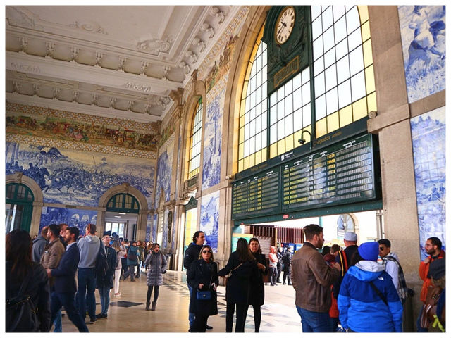 【ポルトガル/ポルト】アズレージョの壁画が美しい‼︎＊サン・ベント駅（Estação de São Bento）＊