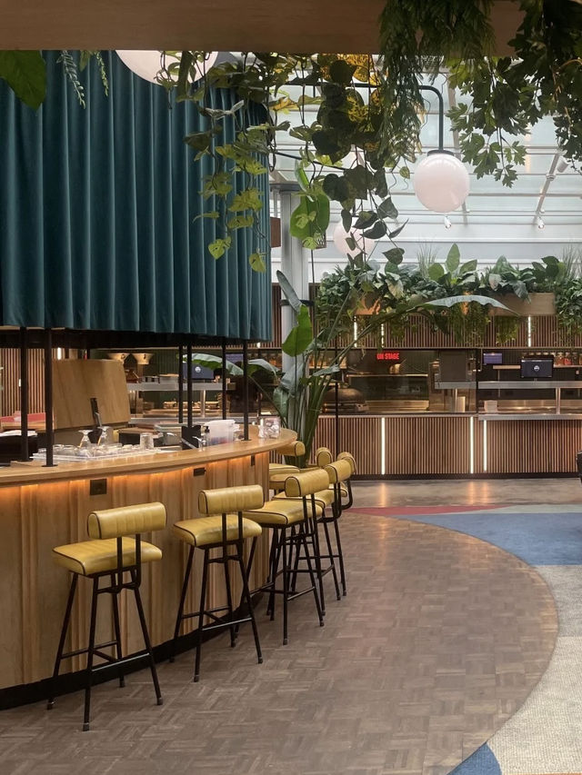 A Sleek and Social Stay at Motto by Hilton Rotterdam