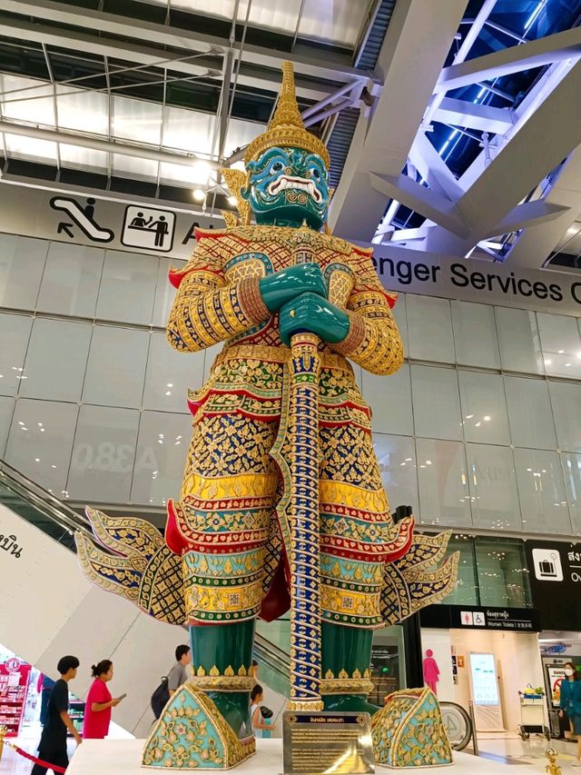 ไปชมยักษ์ใหญ่ทั้ง12ตน ที่ สนามบินสุวรรณภูมิ
