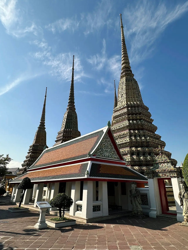 at Phra Chetuphon Wimon Mangkhalaram Rajwaramahawihan