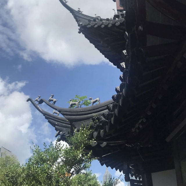 Enchanting beauty of Yu Garden 