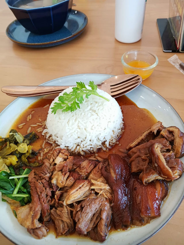 รีวิว 🍽️ ร้านมาตฤณ ตำนานความอร่อย