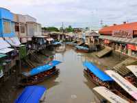 ตลาดน้ำอัมพวา ตลาดสำหรับครอบครัว