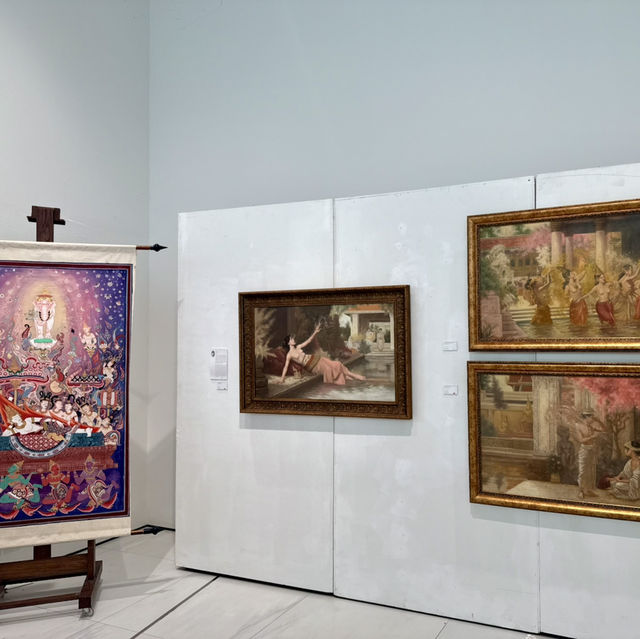 Discover Thai Elegance at a Traditional Art Exhibition