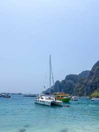 Island Hopping Around Phi Phi Islands