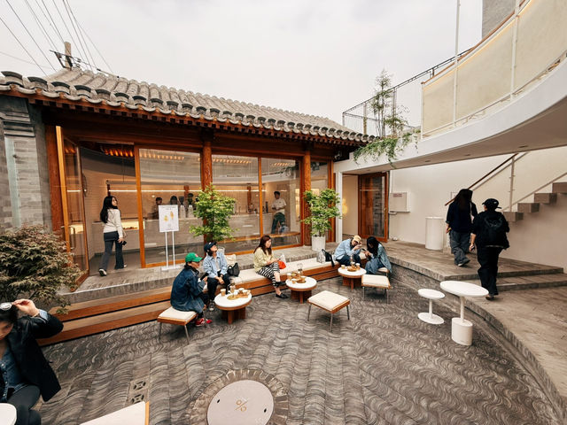 ✨白塔下的冰與火之歌！%Arabica白塔寺店顛覆味覺次元✨  