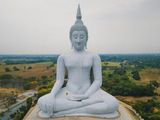 Wat Muang and the Great Buddha of Maha Nawamin Sakayamuni Sri Wiset Chai Chan