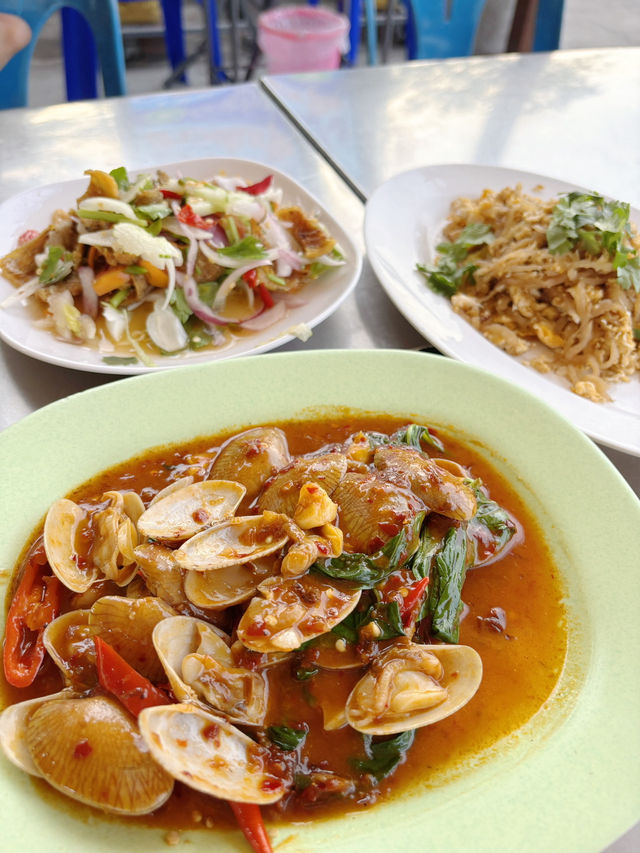ร้านข้าวต้มดีหนึ่ง กินมาแล้วอร่อย ต้องมาแชร์