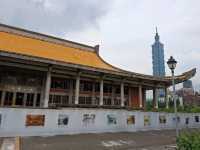 Visit the historic Sun Yat-sen Memorial Hall in Taipei, Taiwan