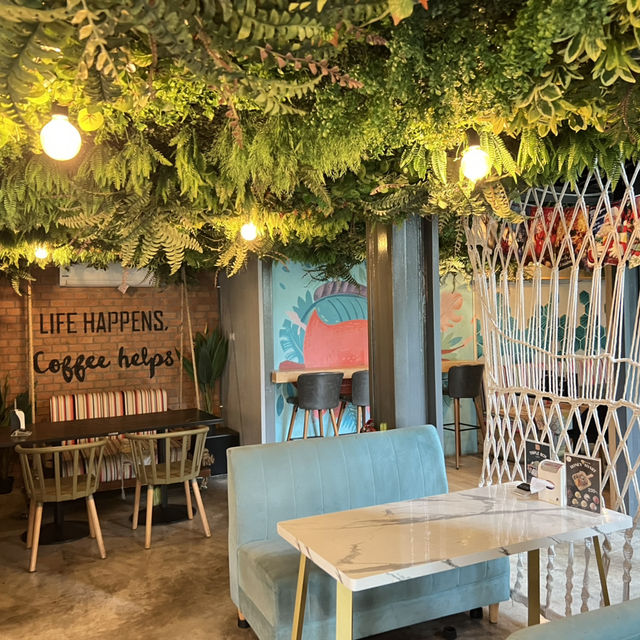 Triple Box Cafe