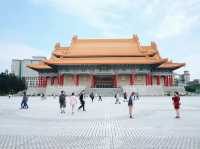 Visiting Chiang Kai-shek Memorial Hall