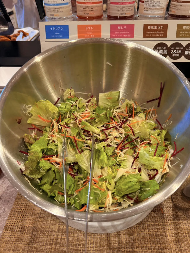 丸龜｜宵夜吃烏龍麵 離丸龜城、車站都近的超級酒店 
