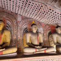【スリランカ】ダンブッラ石窟寺院