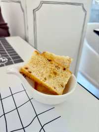【灣仔】ULURU：黑白歐陸風藝術主題cafe