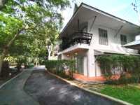 Zantiis Ndol Villas
