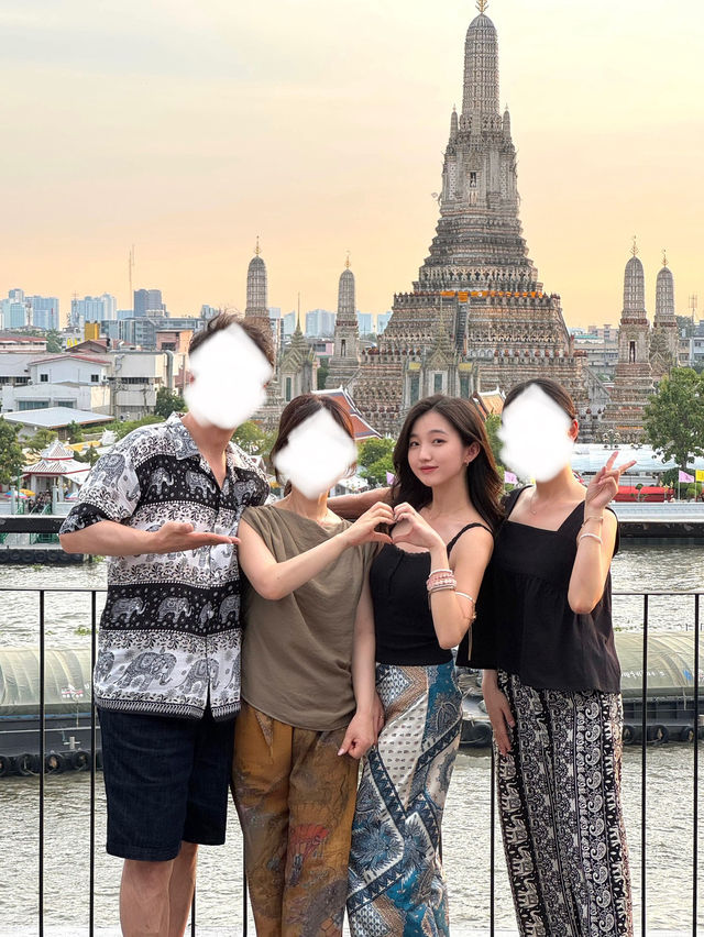 🌇 왓 아룬 뷰 한가득, 더 데크에서 즐기는 황홀한 칵테일 🍹