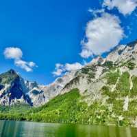 在人間仙境～德國國王湖享用清澈湖面倒映的山林美景