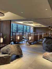 🏨【神奈川・箱根 ふふ箱根】全室スイート×源泉かけ流しの贅沢。静寂に包まれる大人の湯旅