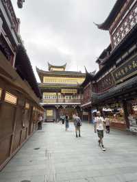 3‑day itinerary for Shanghai, with accommodation, food tips, and practical advice: