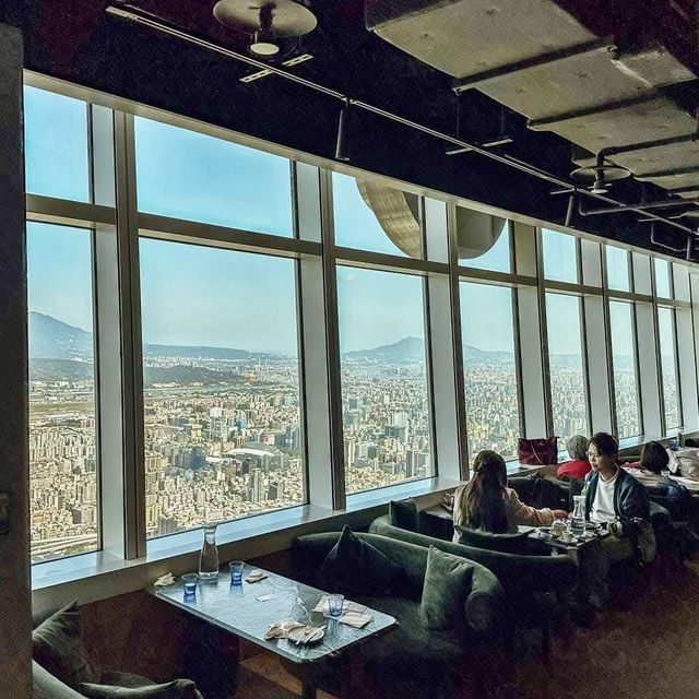 ✨ Taipei 101 Observatory Weekend: Sky-High City Views & Luxury Thrills