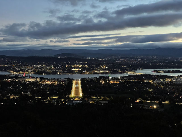 Mount Ainslie Lookout at Night – A Peaceful Glow Over Canberra