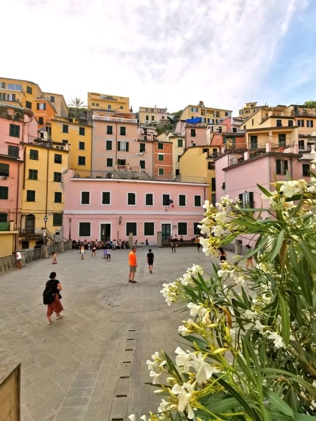 華やかな漁村！イタリア世界遺産