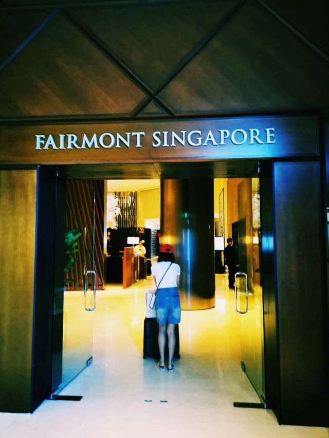 Luxury in the Heart of the City: Fairmont Hotel Escape