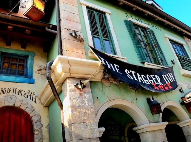 Hoist the colors and sail to Treasure Cove! 