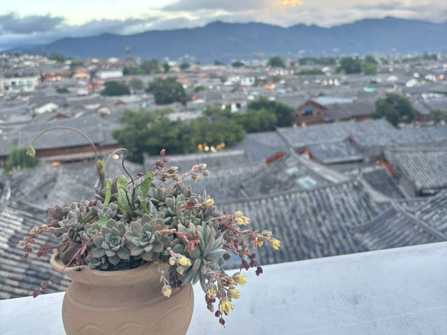 【麗江☀︎ホテル】半山一城·俏半山全景民宿