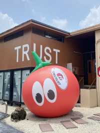 Trust Cafe and Studio: คาเฟ่มินิมอล ขนมอร่อย