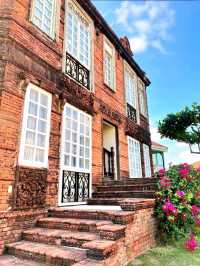 Las Casas Filipinas de Acuzar: A Walk Through the Past