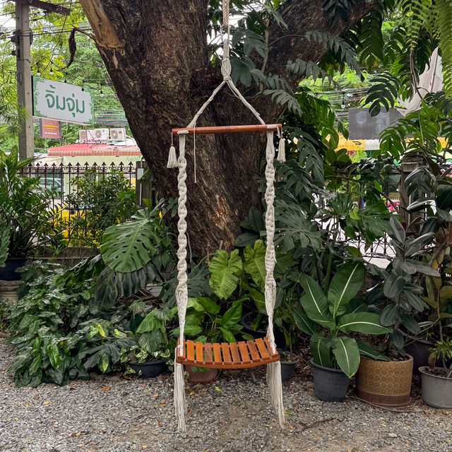 คาเฟ่ในสวนสุดชิล บรรยากาศดีสุดฮีลใจ #นนทบุรี 🥤🍃💚