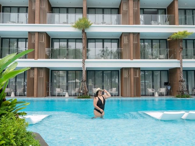ที่พักภูเก็ต สุดหรูเปิดใหม่ธีมท้องทะเล ถ่ายรูปสวย