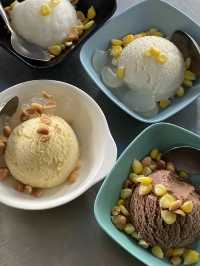 🍨นัฐพรไอศครีมกะทิสด – ร้านประจำที่ต้องแวะทุกครั้ง