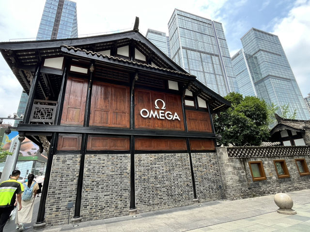 🛍️✨ Chengdu Taikoo Li 太古里 | Where Tradition Meets Trend