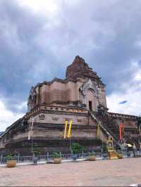 วัดเจดีย์หลวงวรวิหาร (Wat Chedi Luang Worawihan)