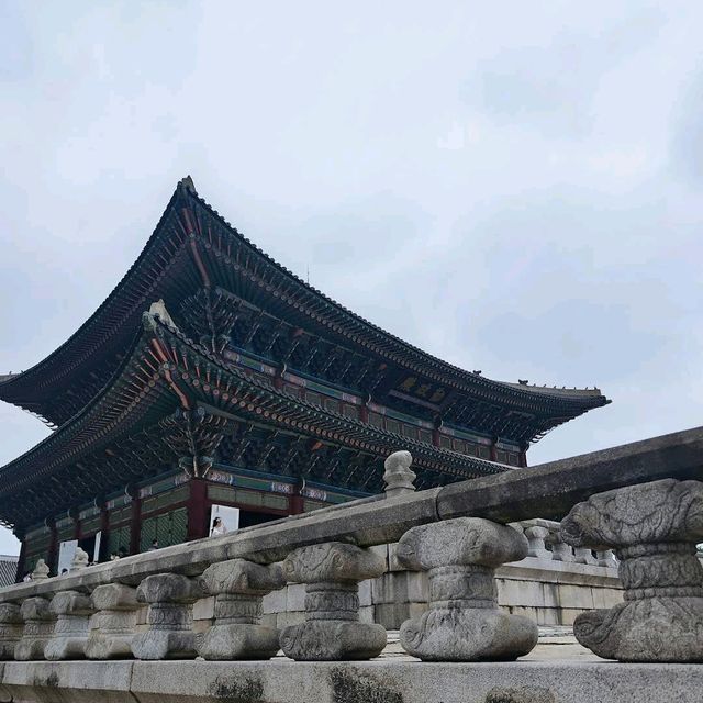 Gwanghwamun Gate & Changing of the Guard Ceremony
