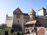 🏰 Fairytale by the Lake – Visiting Chillon Castle